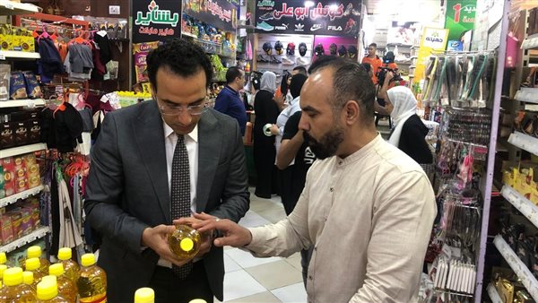معاون وزير التموين: نسب التخفيض على زيوت الطعام ٣٦٪؜ والألبان ٢٠٪؜ 