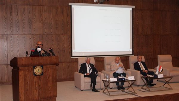 عشماوي: المشروعات التجارية من تجارة جملة ونصف وتجزئة ترفع من مساهمة هذا القطاع من إجمالي الناتج المحلي