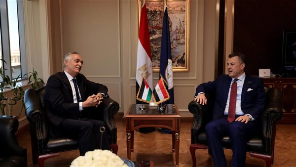  وزير السياحة يلتقي مع نظيره الأردني لمناقشة سبل تعزيز التعاون المشترك بين البلدين