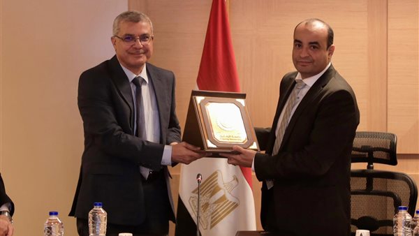 ما هي أهم القطع الأثرية بمتحف جامعة الزقازيق ؟