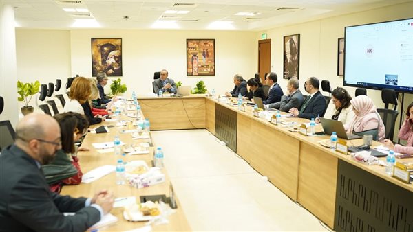 نائب وزيرة التخطيط يبحث مع وفد الاتحاد الأوروبي سبل التعاون الاقتصادي