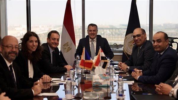 وزير السياحة وسفير فرنسا يبحثان سبل تعزيز أوجه التعاون المشترك بين البلدين 