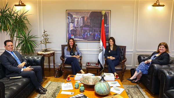  وزيرة التعاون الدولي توقع مع السفيرة الأمريكية اتفاقيات 8 منح تنموية بقيمة 130 مليون دولار