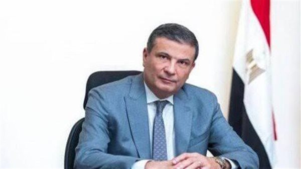 وزير الزراعة: توجيهات من القيادة السياسية بالاهتمام بالفلاح وتوفير مستلزمات الإنتاج 