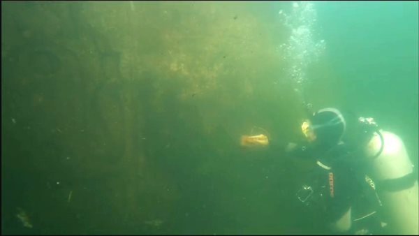 اكتشاف نقوش لبعض ملوك الدولة الحديثة والعصر المتأخر تحت مياه النيل بأسوان