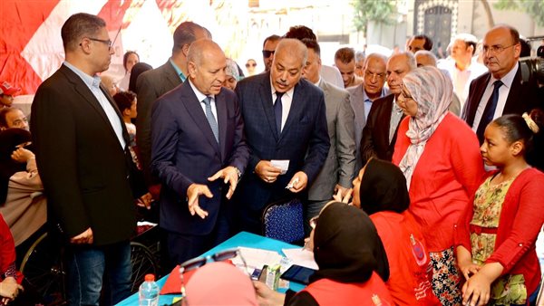 محافظ القاهرة يتفقد القافلة الطبية لذوي الإعاقة بكفر العلو لمؤسسة مصر الخير وشركة هايدلبرج ماتيريالز 
