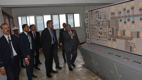  وزير التموين يتفقد محطة الزيوت والشحوم بالمكس التابعة للشركة القابضة للصناعات الغذائية