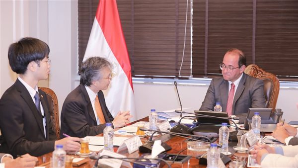 وزير المالية : نعمل لدفع حركة التنمية الاقتصادية وتحسين معيشة المواطنين