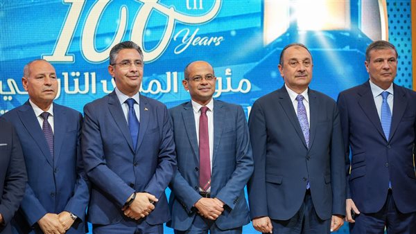 رئيس البورصة المصرية يفتتح قاعة التداول بالمبنى التاريخي بالتزامن مع الاحتفال بمئوية المبنى 