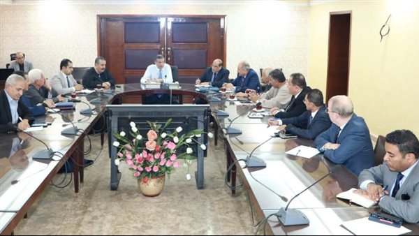 وزير الزراعة يوجه قيادات التعاونيات للقيام بدورها في توفير مستلزمات الإنتاج وتسويق المحاصيل