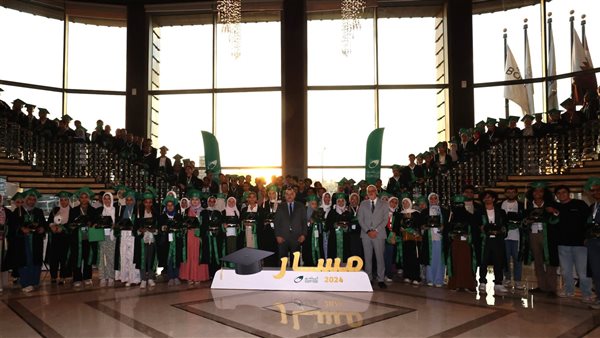 هيئة البريد تكرم أوائل الثانوية العامة والأزهرية والدبلومات الفنية ضمن مبادرة 