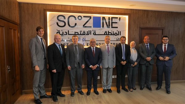 رئيس اقتصادية قناة السويس يلتقي وفد من السفارة الأمريكية 