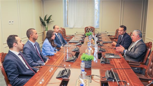 اقتصادية قناة السويس وابدأ توقعان بروتوكول تعاون لدعم الاستثمار وتوطين الصناعة