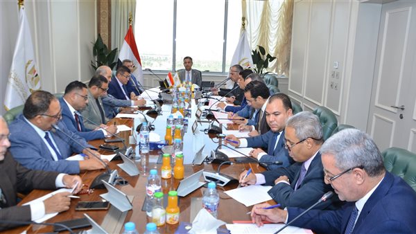 وزير التموين يترأس اللجنة العليا للمطاحن لمتابعة منظومة الطحن والاطمئنان على جودة الدقيق المدعم