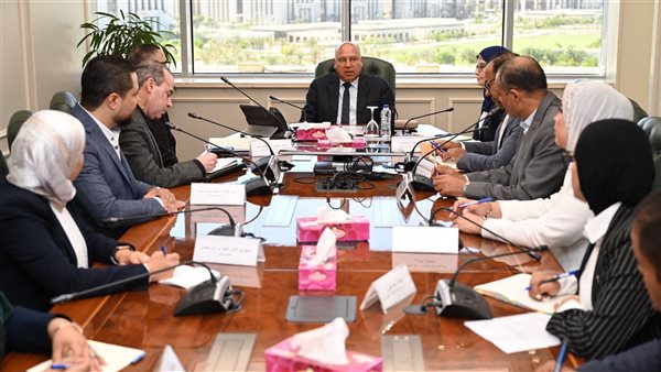 وزير الصناعة ورئيس شركة تكنولوجيا الحديد يبحثان إنشاء مصنع لإنتاج الأبواب المصفحة والمعدنية المقاومة للحريق وكمالياتها 