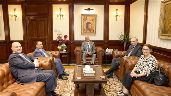 رحمي: ننفذ برامج تنموية كبيرة بالشراكة مع الاتحاد الأوروبي لدعم قطاع المشروعات الصغيرة 