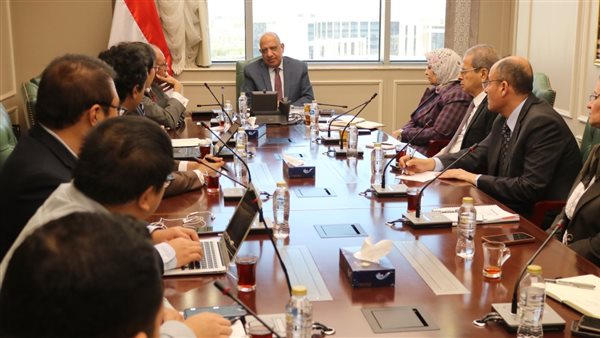 وزير الكهرباء وشركة china Energy يتابعان تنفيذ مشروع خط الربط الكهربائي المصرى السعودى