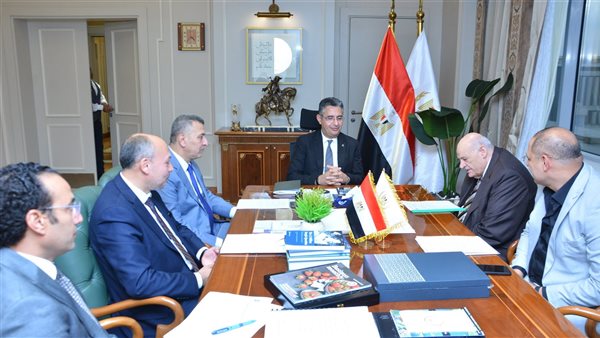  وزير التموين يبحث مطالب أصحاب المخابز.. ويوجه بتحسين منظومة الخبز البلدي المدعم