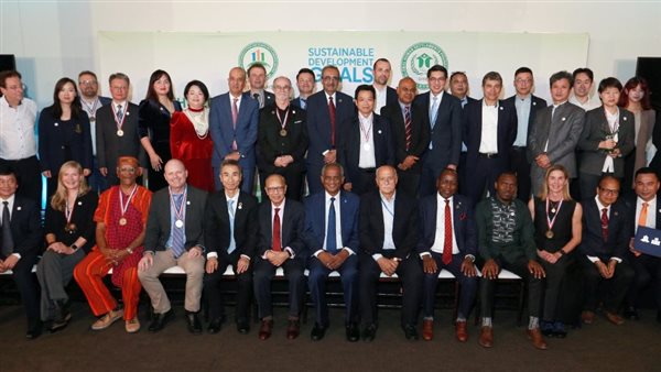 المبادرة الوطنية للمشروعات الخضراء الذكية تتسلم جائزة المدن المستدامة والمستوطنات البشرية الجديدة 