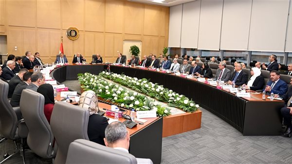 كامل الوزير: إقرار تسهيلات وحوافز من وزارة البترول لدعم القطاع الصناعي