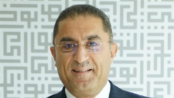  أبوظبي التجاري - مصر يحصد جائزة