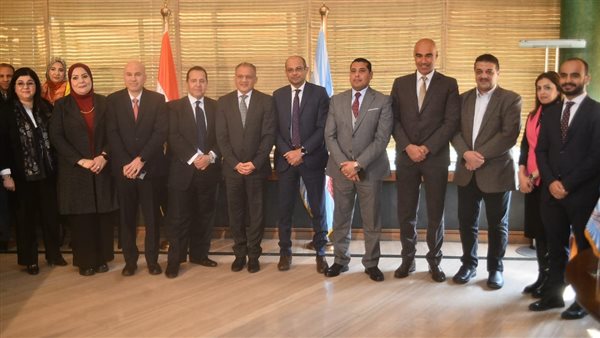 البورصة المصرية توقع اتفاقية تعاون مع جامعة الأهرام الكندية