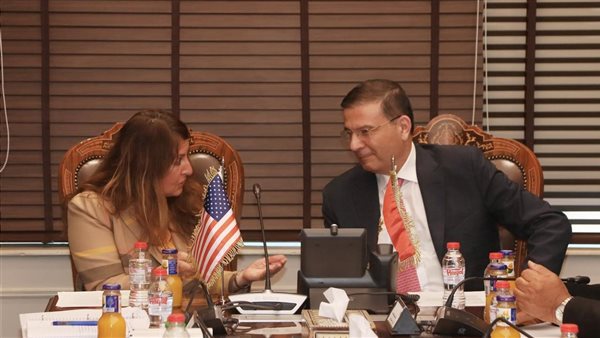 وزير الزراعة يبحث مع سفيرة أمريكا بالقاهرة العلاقات الزراعية الثنائية بين البلدين