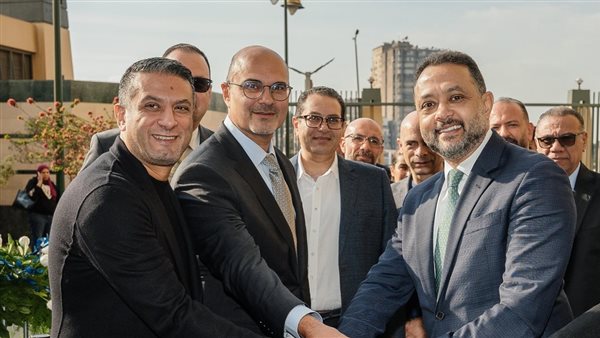 بنك الإمارات دبي الوطني – مصر يفتتح فرع نايل سيتي الجديد 