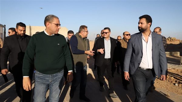 وزير الإسكان يتفقد مشروع صن كابيتال لمتابعة مراحل التنفيذ وتطور الأعمال