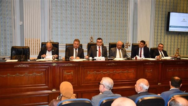 وزير الإسكان يناقش الموقف الحالي لمشروعات الخطة الاستثمارية 2024/2025 بمجلس النواب 