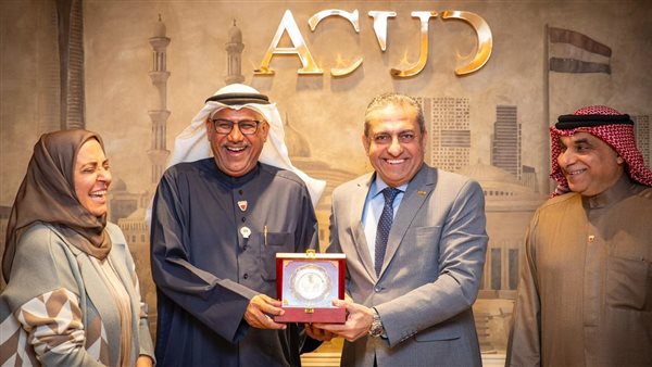  خالد عباس يستقبل وفدًا من مجلسي النواب والشورى البحريني في زيارة العاصمة الإدارية 