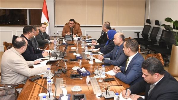 وزير الإسكان يتابع موقف المشروعات التنموية بالعلمين الجديدة وأراضي إقليم الساحل الشمالي الغربى