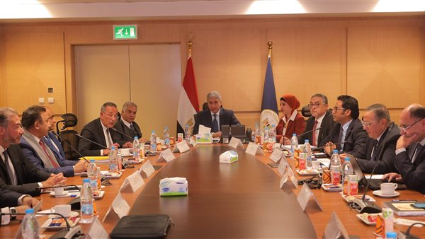 وزير السياحة يترأس اجتماع مجلس إدارة هيئة المتحف المصري الكبير