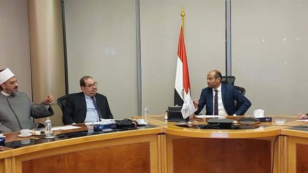 لجنة الرقابة الشرعية تدرس إطلاق مؤشر جديد يجمع بين معايير الشريعة والاستدامة
