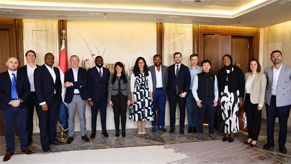 وزيرة التخطيط تستعرض تطورات الاقتصاد مع وفد من المستثمرين وبنك جي بي مورجان