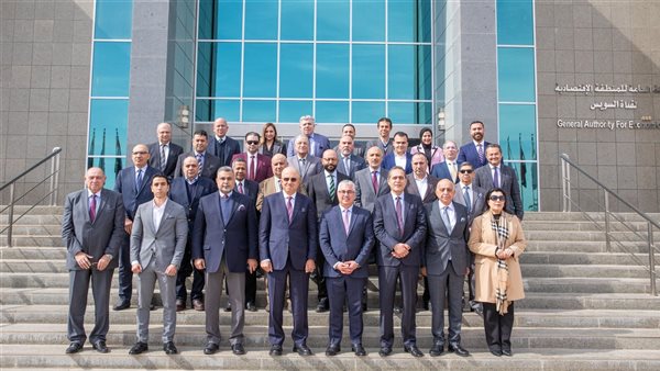 رئيس اقتصادية قناة السويس يستقبل رئيس اتحاد الصناعات المصرية ومجموعة من ممثلي 5 غرف صناعية