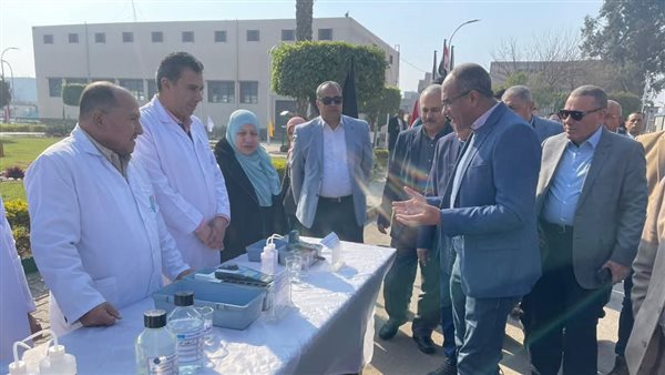 نائب وزير الإسكان يتابع سير العمل بمنظومة مياه الشرب والصرف الصحي بالقاهرة