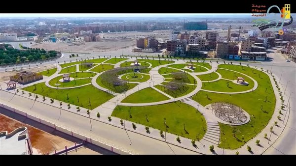 وزير الإسكان يتابع تنفيذ مشروعات سوهاج الجديدة..ومنظومة العمل بجهاز المدينة