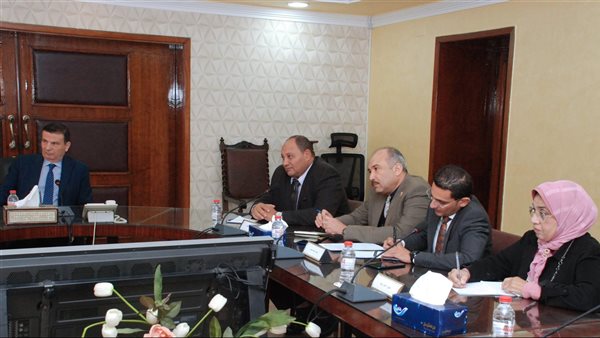 وزير الزراعة يستقبل نائب رئيس شركة هاينز العالمية ويؤكد على دعم الاستثمار المحلى والاجنبي