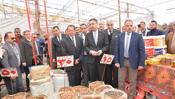 وزير التموين ومحافظ الشرقية يفتتحان معرض “أهلًا رمضان” بمدينة العاشر من رمضان