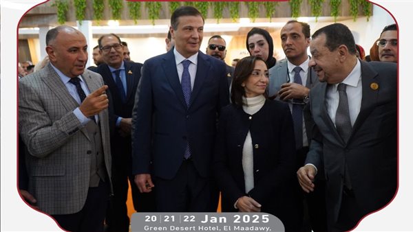 وزير الزراعة ومحافظ البحيرة يفتتحان الدورة العاشرة لمعرض 