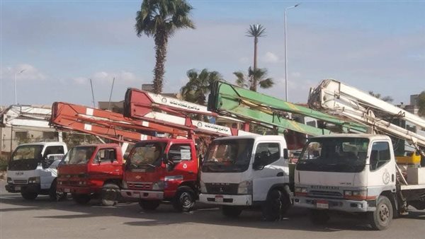 رئيس جهاز الشروق يقود حملة مكبرة لإزالة مخالفات البناء والتعديات بالمدينة