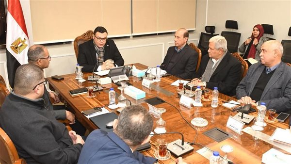 وزير الإسكان يعقد اجتماعه الدوري لمتابعة موقف تنفيذ مشروعات المبادرة الرئاسية 