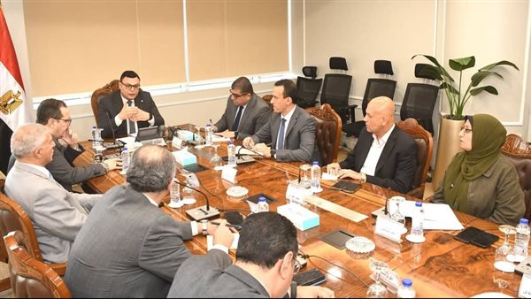  وزير الإسكان يتابع ملفات العمل بهيئة المجتمعات العمرانية الجديدة