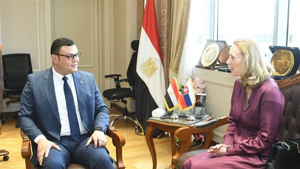 وزير الإسكان يستقبل سفيرة سلوفاكيا بالقاهرة لبحث التعاون المشترك في مجال إنشاء المدن الذكية