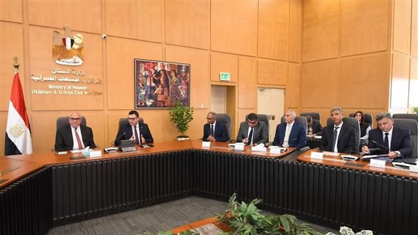 وزير الإسكان ورئيس الهيئة العربية للتصنيع يستعرضان الموقف التنفيذي للمشروعات ضمن مبادرة