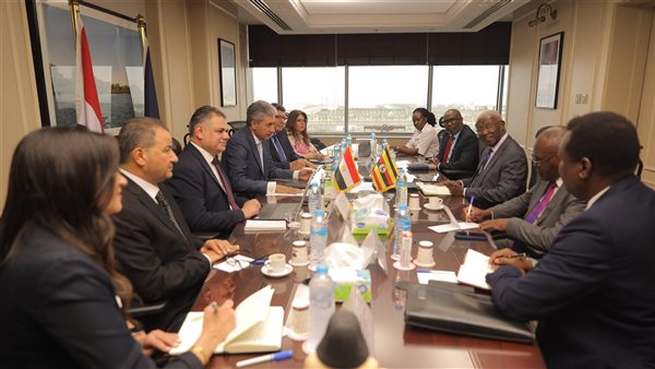  وزير السياحة يستقبل نظيره الأوغندي ويبحثان إمكانية تنفيذ برامج مشتركة بين البلدين