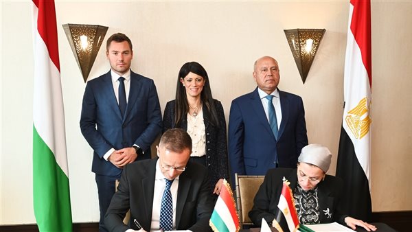  وزير الصناعة: اللجنة المشتركة المصرية المجرية محطة جديدة في مسار الشراكة المتنامية بين البلدين 