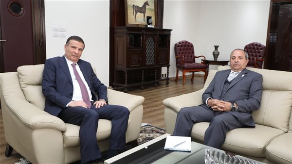 وزير الزراعة ومحافظ بورسعيد يبحثان ملف تقنين الأراضي وتعزيز الخدمات البيطرية والارشاد والتنمية الزراعية