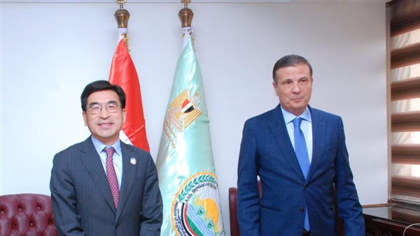 وزير الزراعة يتابع المشروعات الزراعية المشتركة مع وفد رفيع المستوى من الصندوق الدولى للتنمية الزراعية 